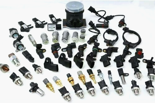 انواع سنسور های خودرو و علت خرابی آنها